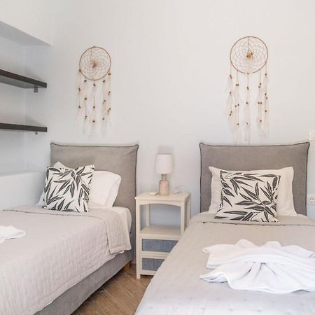 Lefko'S House- Contemporary, Fully Renovated House Villa Kassiopi Bagian luar foto
