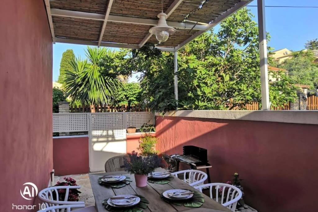 Lefko'S House- Contemporary, Fully Renovated House Villa Kassiopi Bagian luar foto