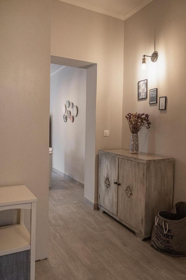 Lefko'S House- Contemporary, Fully Renovated House Villa Kassiopi Bagian luar foto