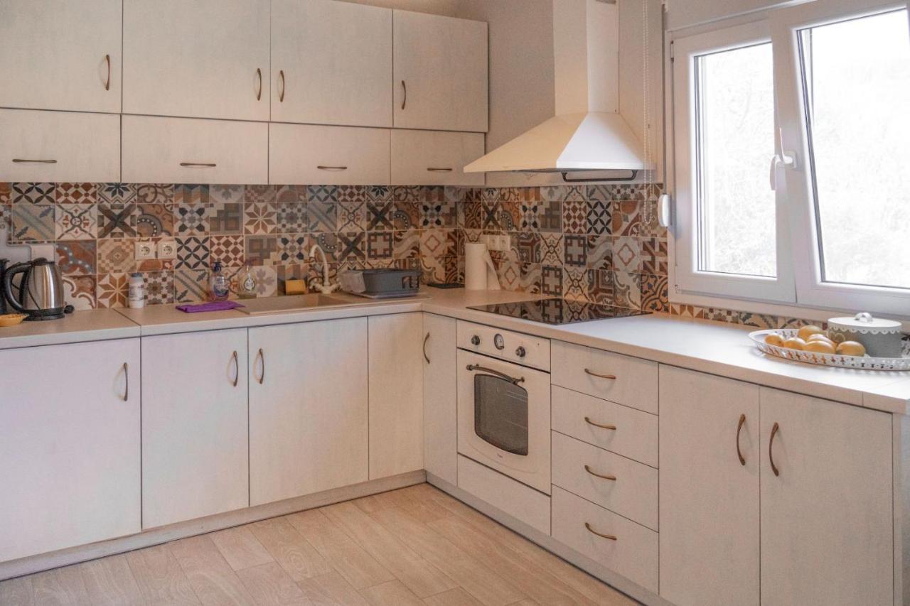 Lefko'S House- Contemporary, Fully Renovated House Villa Kassiopi Bagian luar foto